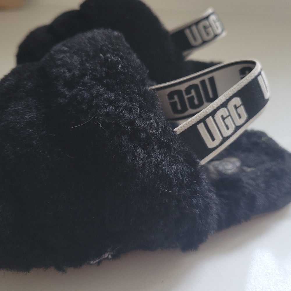UGG Fluff Yeah - Picture 2 of 4